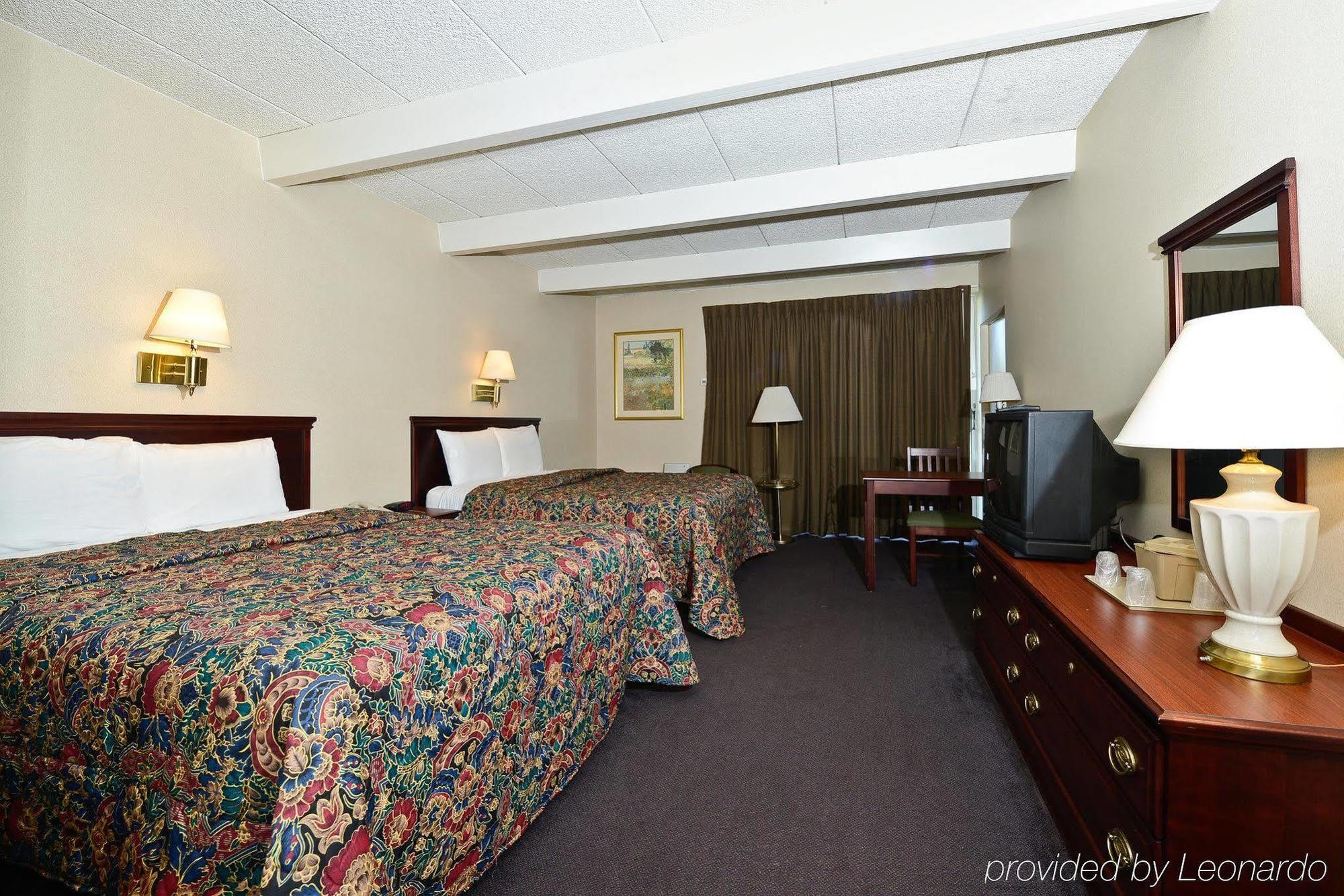 America'S Best Value Inn Phillipsburg Easton Room photo